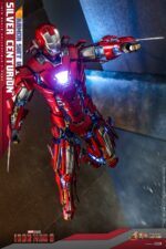Iron Man 3: Silver Centurion (Armor Suit Up) - Imagen 3