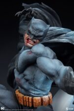 Batman: The Dark Knight Returns - Premium Format - - Imagen 4