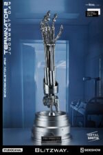 Terminator 2: T-800 Endoskeleton Arm & Brain Chip - Imagen 3