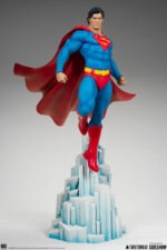 DC Comics Superman Maquette - Imagen 3
