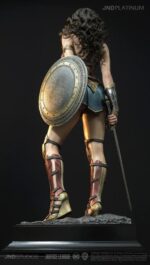 Justice League: Wonder Woman Hyperreal Platinum - Imagen 7