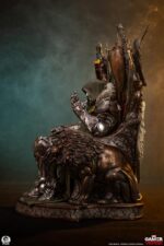 Doctor Doom - 1:3 Scale Statue - - Imagen 7