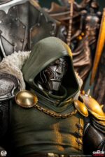 Doctor Doom - 1:3 Scale Statue - - Imagen 15