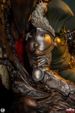 Doctor Doom - 1:3 Scale Statue - - Imagen 13