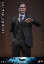 The Dark Knight: Batman Armory with Bruce Wayne (2.0 Ver.) - Imagen 15