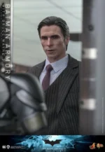 The Dark Knight: Batman Armory with Bruce Wayne (2.0 Ver.) - Imagen 14
