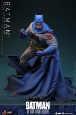 Batman: The Dark Knight Returns - Batman (Battle Damaged Version) - - Imagen 5