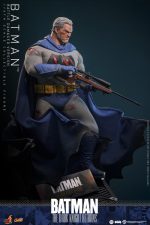 Batman: The Dark Knight Returns - Batman (Battle Damaged Version) - - Imagen 10